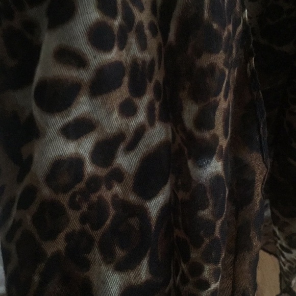 Beautiful scarf🔹 - Picture 2 of 2